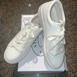 Steve Madden shoes size 9